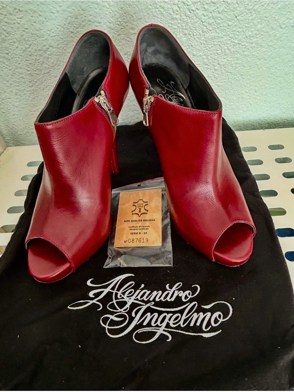Alejandro Ingelmo Red Leather Peep-Toe Zipper Mules